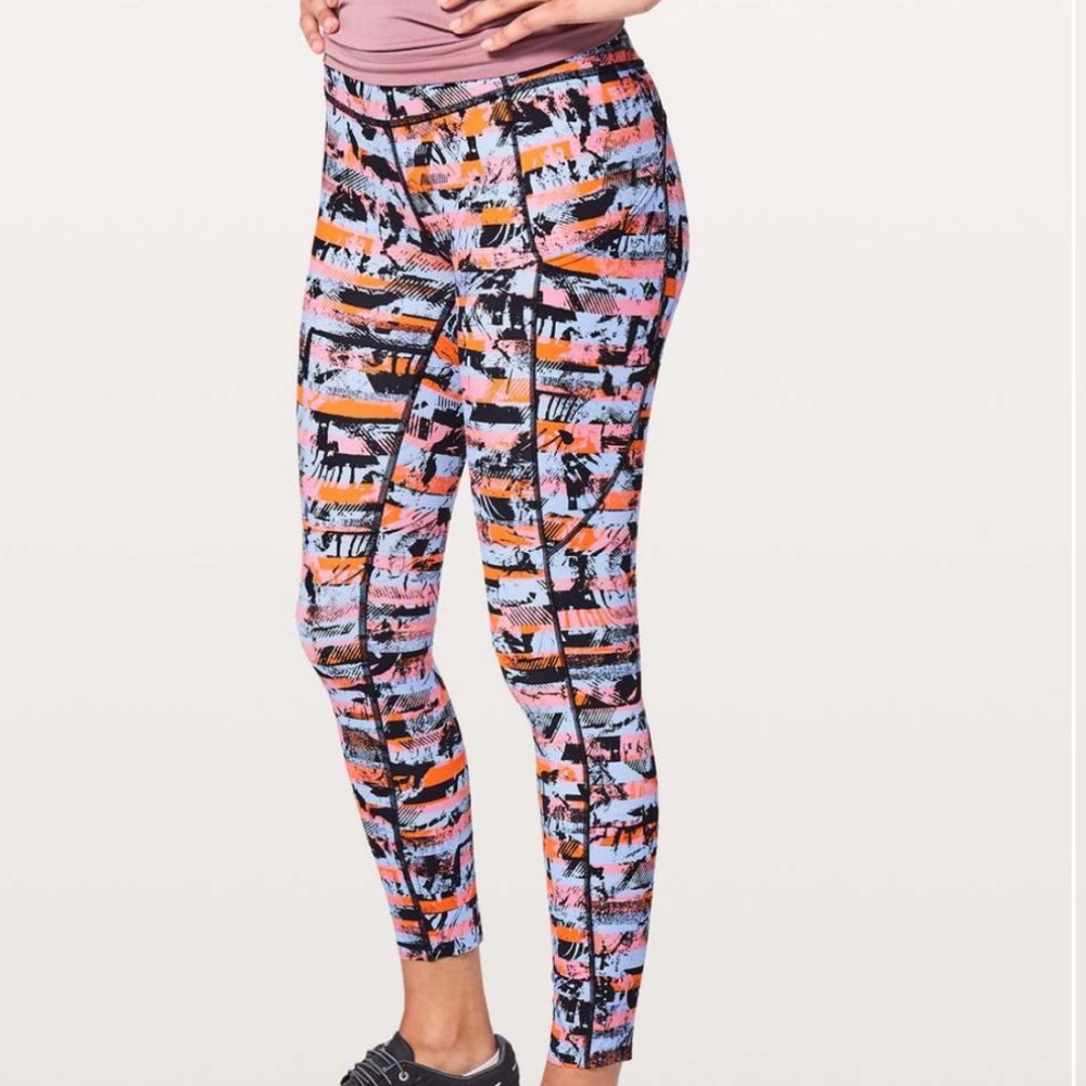 Lululemon Women’s 7/8 Tight II Pink Orange Waistband Pocket Leggings Size 4 - Picture 2 of 13